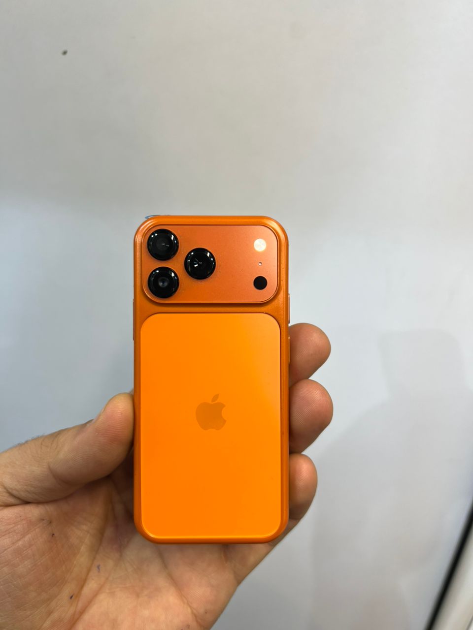 گوشی سویس 17Pro Max Mini | حافظه 16 رم 2 گیگابایت